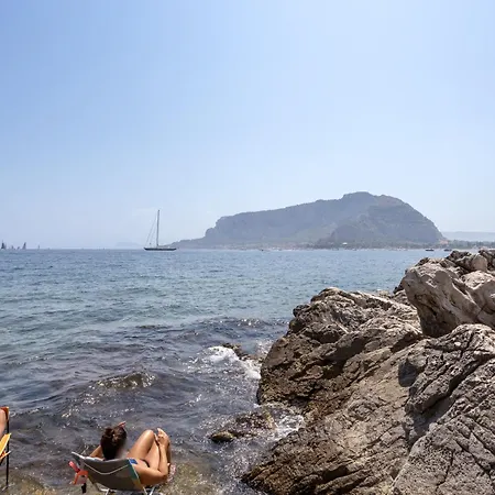 Ashur 143 Apartman Palermo